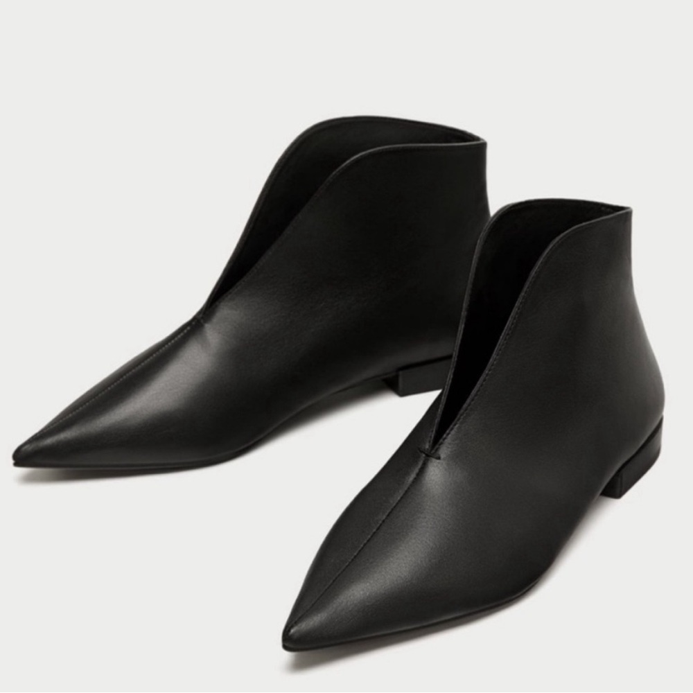 Zara Black Pointed Leather Ankle Boots